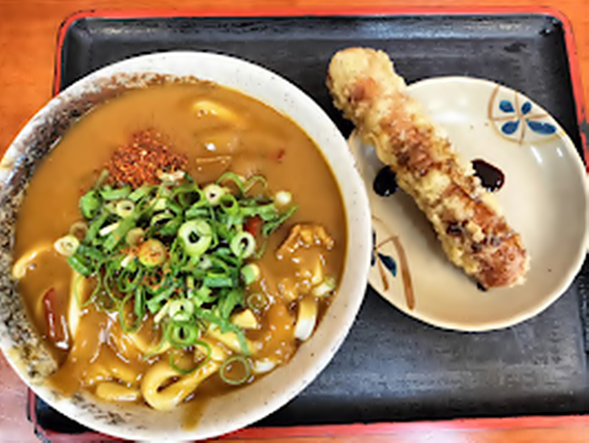 高松のうどん店で食べたカレーうどん